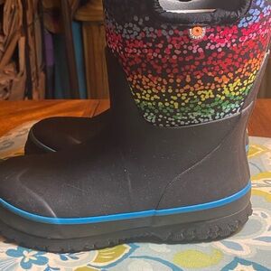 Bogs Girls size 2 Winter Snow Boots